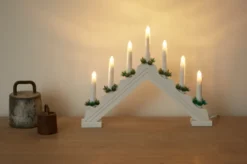 Adventsstake syvarmet i tre med 7 LED-lys