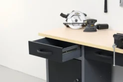 Arbeidsbenk med skap/skuffer 160 x 60 x 85 cm