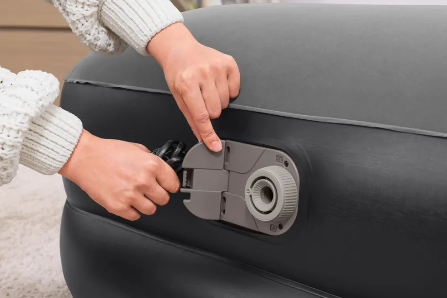 Bestway luftmadrass m/innebygd pumpe 191 x 97 cm