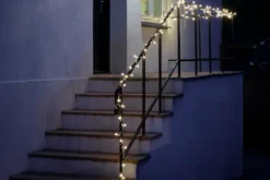 Lyskjede med 100 LED-snøballer 9,9 meter